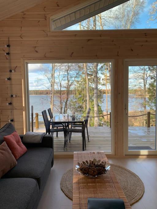 Villa Korppi Kirkkonummi Buitenkant foto